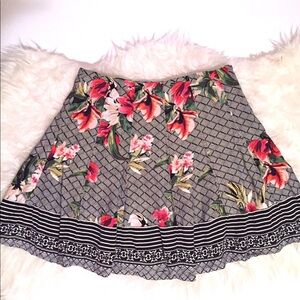 White House Black Market WHBM skirt